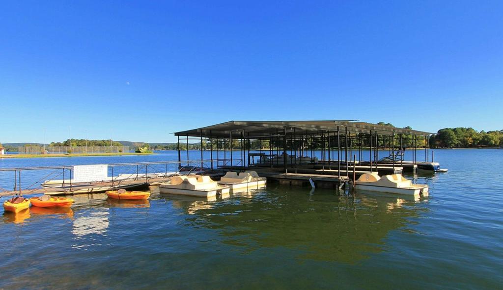 Emerald Isle Resort Hot Springs Exterior foto